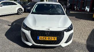 Unfallwagen Peugeot 208 1.2 PURETECH 75 STYLE 2025/1