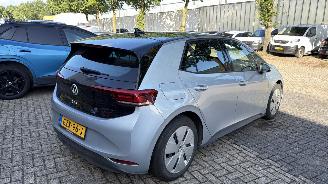 Volkswagen ID.3 BEV 52KWH 125KW PURE ORANJE EDITION AUTO picture 7