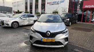 Schadeauto Renault Captur 1.0 TCE 90 EVOLUTION 2023/4