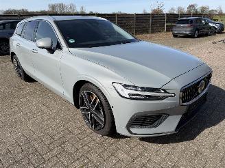 Schadeauto Volvo V-60 2.0 T6  Plug-in AWD 2024/10