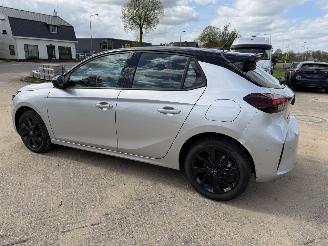 Opel Corsa 1.2 - 74 Kw Automaat GS-Line picture 18
