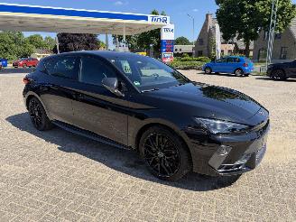 Damaged car Cupra Leon VZ 130 Kw E-hybride 2025/2