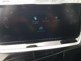 Peugeot 208 1.2 PureTech 100 Style picture 28