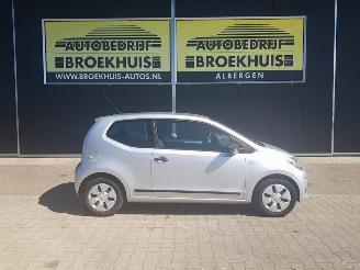 Volkswagen Up! 1.0 high up! BlueMotion picture 4