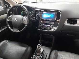 Mitsubishi Outlander 2.0 PHEV instyle picture 15