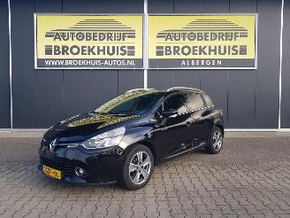Renault Clio Estate 0.9 TCe Night&Day picture 1