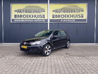 Vaurioauto  passenger cars Volkswagen Golf 1.6 Comfortline 2009/1