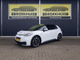 Coche accidentado Volkswagen ID.3 First 58 kWh SOH 89% 2020/10