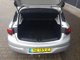 Opel Astra 1.0 Edition picture 25