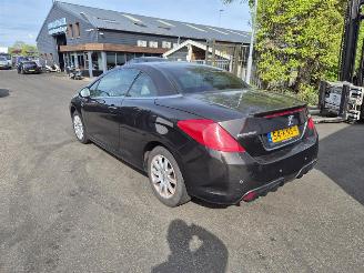 Peugeot 308 CC 1.6 16v picture 2