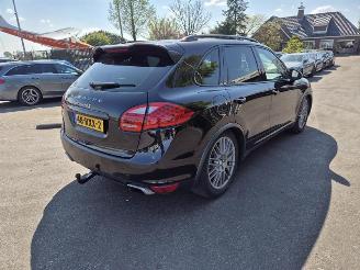 Unfallwagen Porsche Cayenne S HYBRID 2011/8
