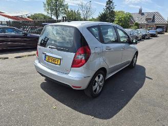 skadebil auto Mercedes A-klasse A180 2011/12