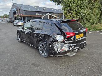 Ford Focus Wagon 1.0 EcoBoost Hybrid picture 2