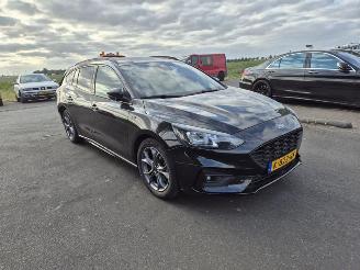 Ford Focus Wagon 1.0 EcoBoost Hybrid picture 4
