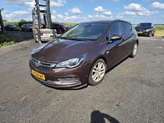 Opel Astra 1.0 Turbo picture 3