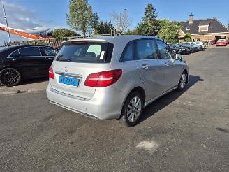 skadebil auto Mercedes B-klasse 180 Cdi 2017/1