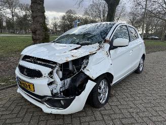 Vaurioauto  passenger cars Mitsubishi   2016/1