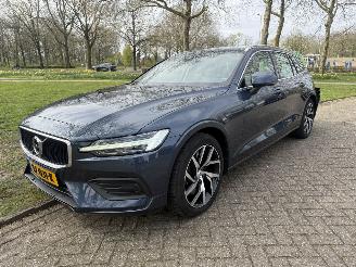 Schadeauto Volvo V-60  2019/1