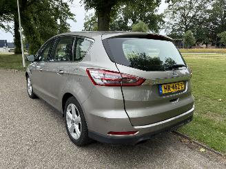 Ford S-Max  picture 3