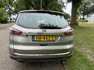 Ford S-Max  picture 4
