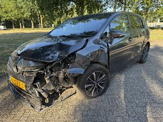 Unfallwagen Toyota Verso 1.6 2018/1