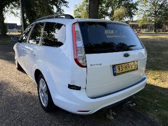 Ford Focus  picture 3