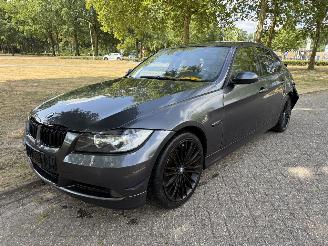 Unfallwagen BMW 3-serie  2006/1