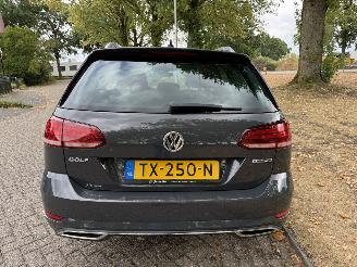 Volkswagen Golf  picture 4