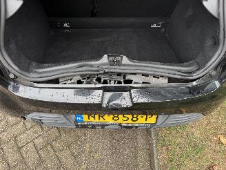 Renault Clio  picture 12