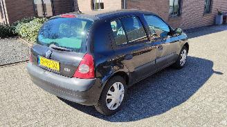 Renault Clio 1.2 comfort , 5-deurs , goed rijdend picture 4