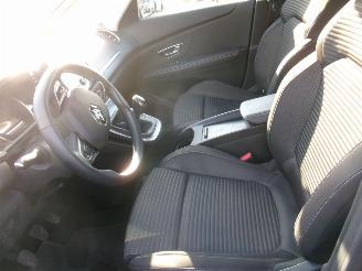 Renault Grand-scenic 1.8 Dci Corporate Edition picture 27