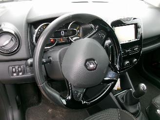 Renault Clio 0.9 Comfort 5 Drs picture 19