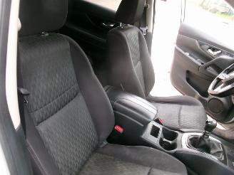 Nissan X-Trail 1,6 Dci Tekna picture 20