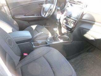 Ssang yong Tivoli 1.5 GDI Comfort picture 36