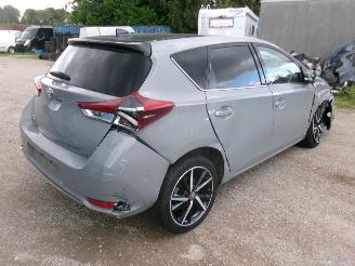 Toyota Auris 1.2 Style 5 Drs HB picture 4
