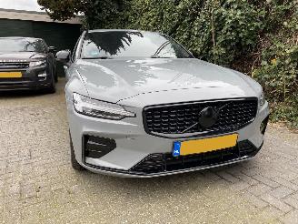 Volvo V-60 2.0 B4 Plus Bright Mild Hybrid picture 4