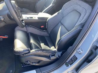 Volvo V-60 2.0 B4 Plus Bright Mild Hybrid VASTE PRIJS picture 4
