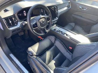 Volvo V-60 2.0 B4 Plus Bright Mild Hybrid VASTE PRIJS picture 3