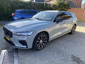 Volvo V-60 2.0 B4 Plus Bright Mild Hybrid VASTE PRIJS picture 2