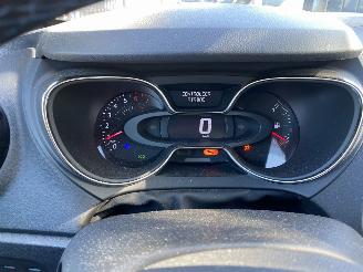 Renault Captur Version-S 1.3 150PK 4cil picture 9