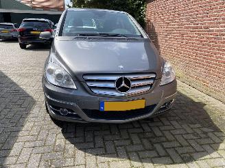 Mercedes B-klasse 180 Business Class bak en motor uitgevallen VASTE PRIJS/FINAL PRICE picture 15