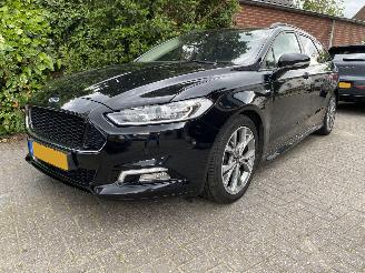 krockskadad bil auto Ford Mondeo Automaat 2.0 ST Line Wagon 177KW LPG 2017/10