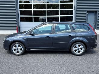 Ford Focus 1.6 16V Combi/o  Benzine 1.596cc 74kW (101pk) picture 2