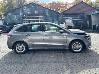 Mercedes B-klasse 1.3 B-180 Turbo 16V Hatchback  Benzine 1.332cc 100kW (136pk) FWD picture 7