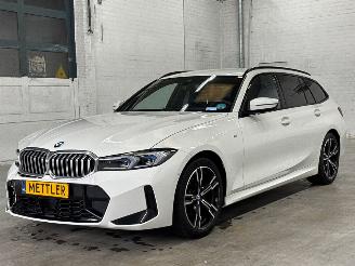 uszkodzony samochody osobowe BMW 3-serie 320i 2.0 TwinPower Turbo 16V Combi/o  Benzine 1.998cc 135kW (184pk) RWD 2024/12