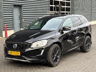 Schadeauto Volvo Xc-60 2.0 T5 16V SUV  Benzine 1.969cc 180kW (245pk) FWD 2017/2