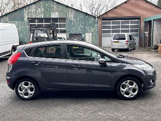 Ford Fiesta 1.4 16V Hatchback  Benzine 1.388cc 71kW (97pk) FWD picture 6