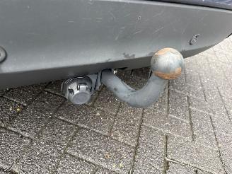 Ford Fiesta 1.4 16V Hatchback  Benzine 1.388cc 71kW (97pk) FWD picture 20