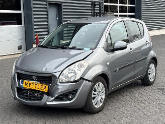 Voiture accidenté Suzuki Splash 1.0 12V MPV  Benzine 996cc 50kW (68pk) FWD 2014/1