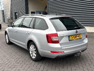 Skoda Octavia 1.6 TDI GreenTec 16V Combi/o 4Dr Diesel 1.598cc 77kW (105pk) FWD picture 3